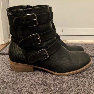 Roxy Boots size 8.5